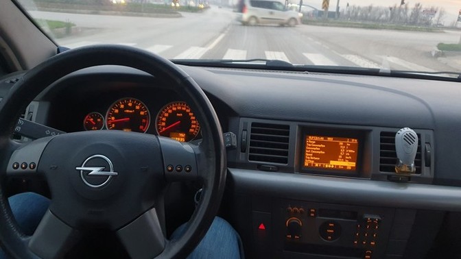 Arabanız da yol bilgisayar ekranı mevcut mu?