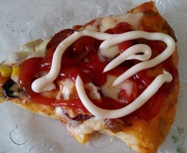 Pizzaya ketçap sıkılır mı?