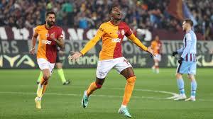 Galatasaray - Trabzonsporu deplasmanda tarihi farkla 5-1 yenerek çok kritik bir virajı kayıpsız geçti! Maçı nasıl buldunuz?