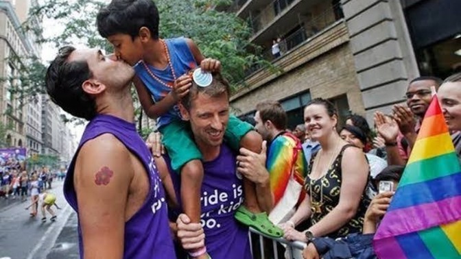 Bu resim hakkında düşünceniz ne özellikle LGBT bireyleri?