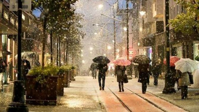 Bulunduğunuz şehrin manzarası gece mi daha güzel oluyor yoksa gündüz mü?