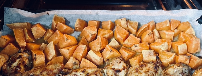 Bugün menünde neler var/olacak? Kırmızı patates sever misin?