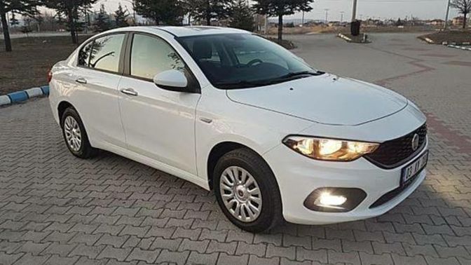 Kız arkadaşımın Fiat Egea'sı varmış. Kızdan soğudum. Ayrılmalı mıyım?