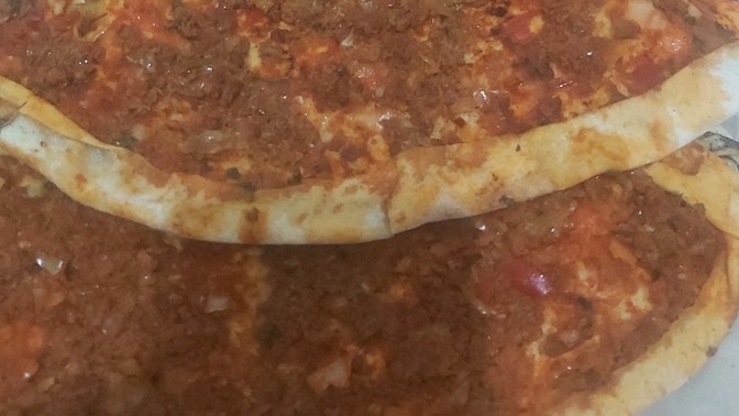 Bu saatte lahmacun yenir mi?