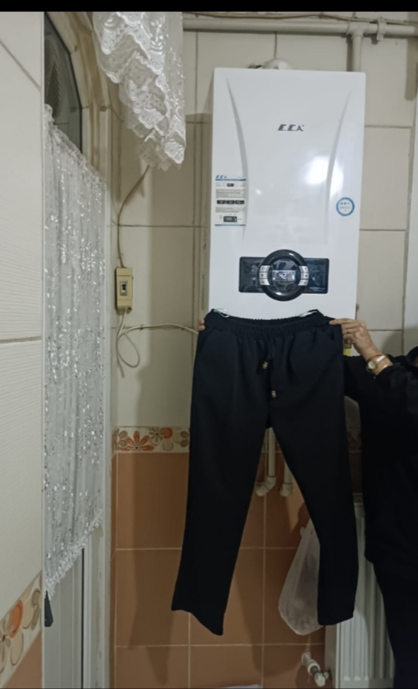 Arkadaşlar sizce bu pantolon bu kombinin altına uymuş mu?