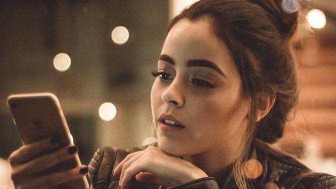 ‘Görüldü’ atmak mı daha çok ayrılma sebebi, okuduktan saatler sonra mesaja cevap vermek mi?