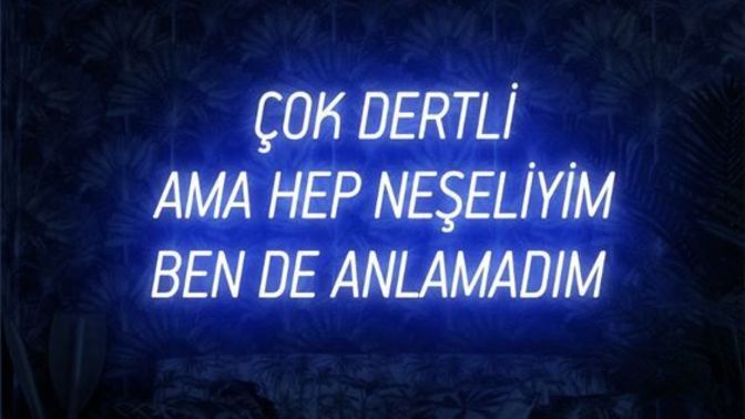 Beni yansıtıyor dediğin üç müziği atar mısın?