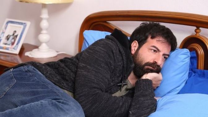 "Kalbinde Birileri Var" şarkısını önerdi, ne demek istiyor?