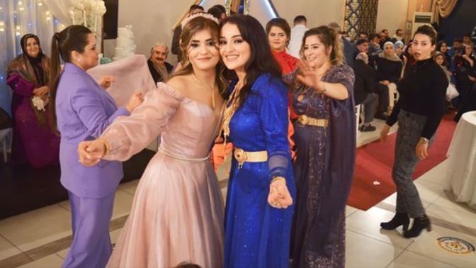 Eltimin aldığım eşyaları sürekli araştırıp aynısını almaya çalışması beni kıskandığını mı gösterir?