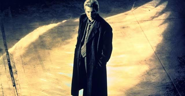 Filmi yönetmenine göre mi seçersin oyuncusuna mı?