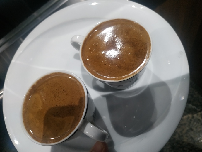 Gece dedikoduları yeme içmeleri sever misiniz?