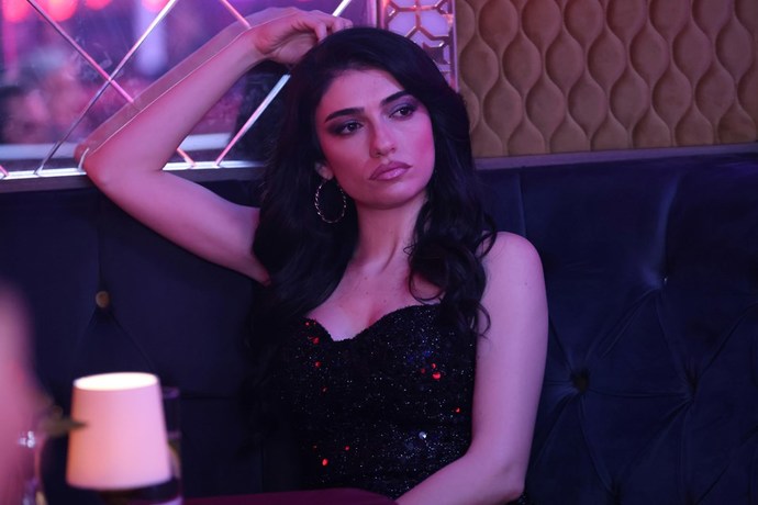Bugün Hazar Ergüçlünün oynadığı İnci Taneleri dizisinin ilk günü! İzleyecek misiniz?