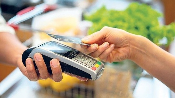 Kart ile yaptığınız alışveriş sonrası hesap hareketlerinizi kontrol eder misiniz?