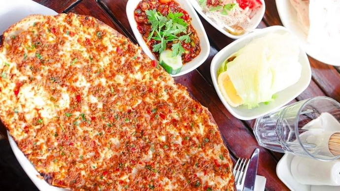 Sizce iskender mi yoksa lahmacunmu?