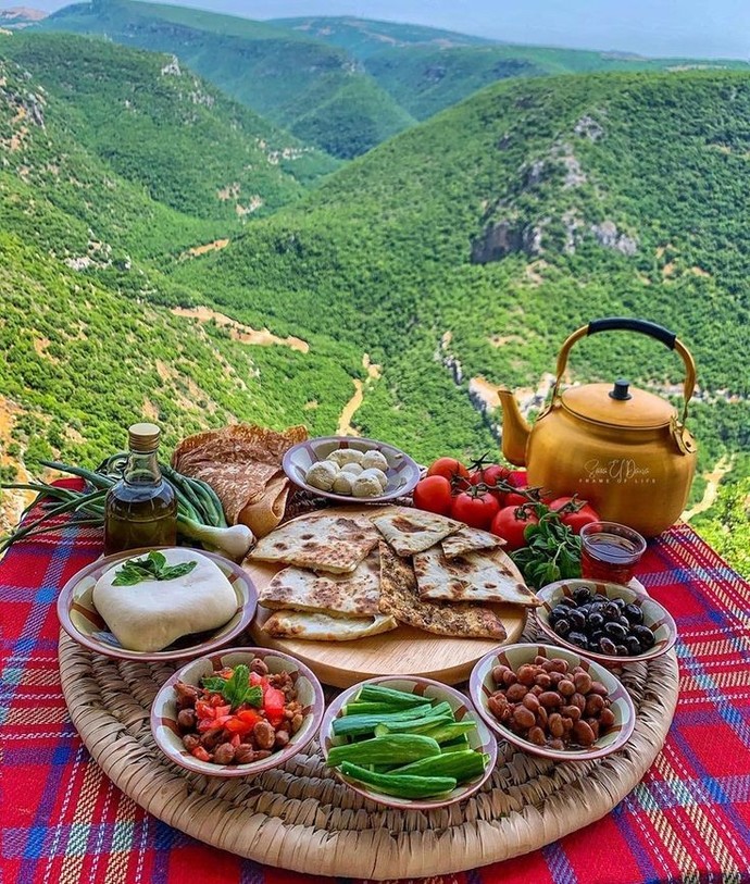 Çok yiyen kişinin davranışı neyle açıklanır?