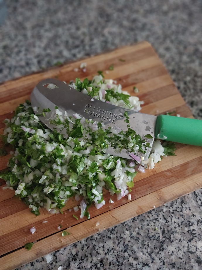 Yemek yaparken pratik mutfak aletleri kullanır mısınız?