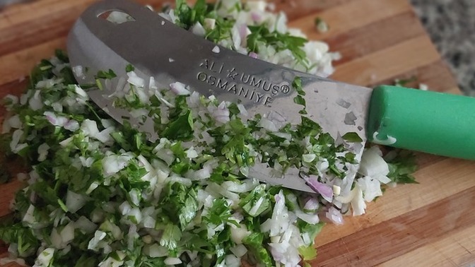 Yemek yaparken pratik mutfak aletleri kullanır mısınız?