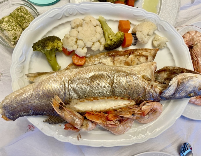 Deniz ürünlerini 🐟 sever misin? En sevdiğin deniz ürünü hangisi? Et 🥩 mi, balık 🐟 mı tercih edersin?