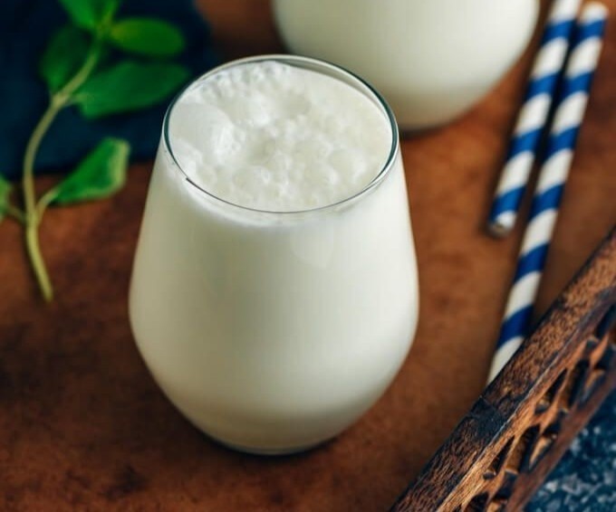 Lahmacunun yanına ayran mı yoksa şalgam suyu mu tercih edersiniz?
