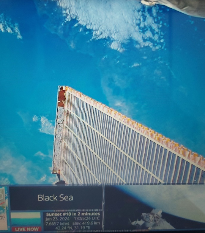 Astronot Alper Gezeravcı, uzay istasyonundan Dünya’yı çektiği bir fotoğraf paylaştı! Yerinde olmak ister miydiniz?