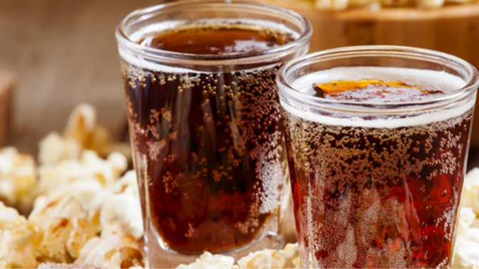 Diyet kola mı yoksa sıfır şekerli kola mı tercih edersiniz?