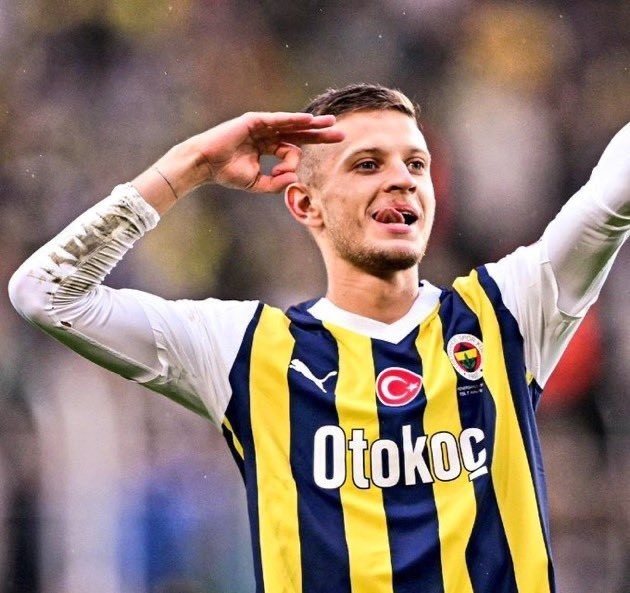 Futbol seven kızdan olur mu😄?