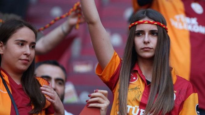 Futbol seven kızdan olur mu😄?