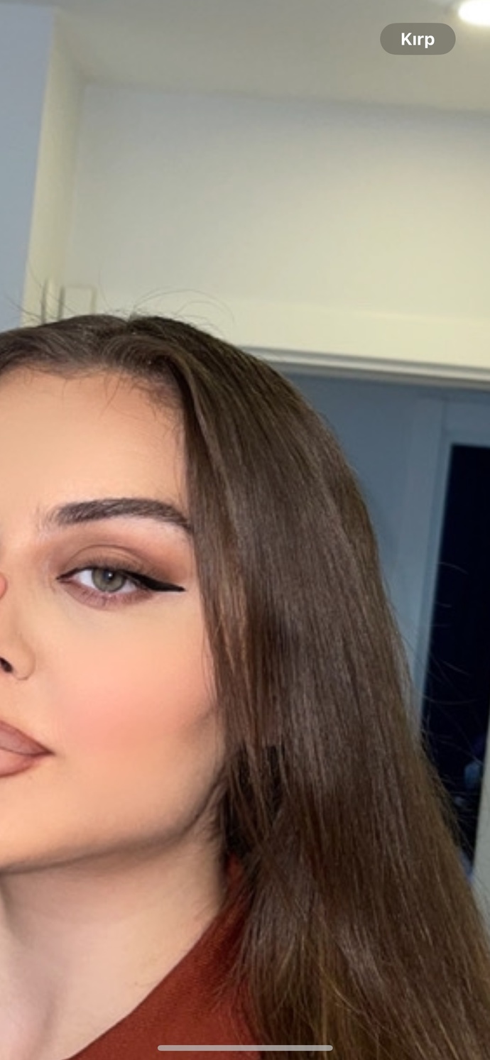 Eyelinerımı doğru sürmüş müyüm yoksa abartı mı?