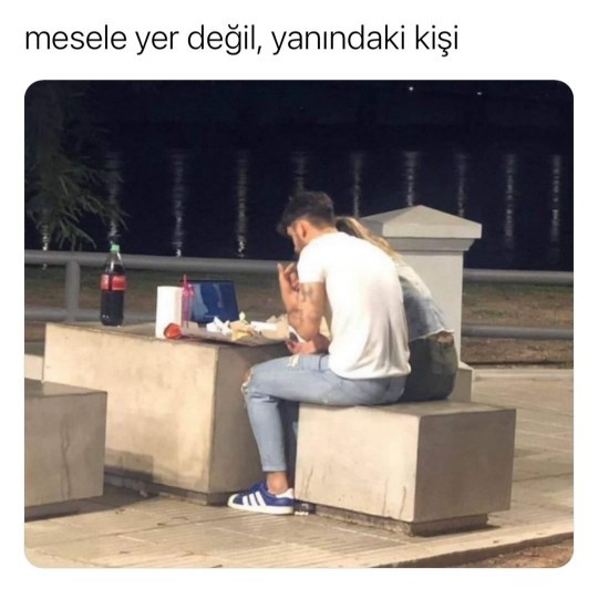 Genel olarak erkekler kadınların vücuduna, kadınlar da erkeklerin cebine bakmadıgı zaman hayat bi tık daha güzel olmazmıydı?