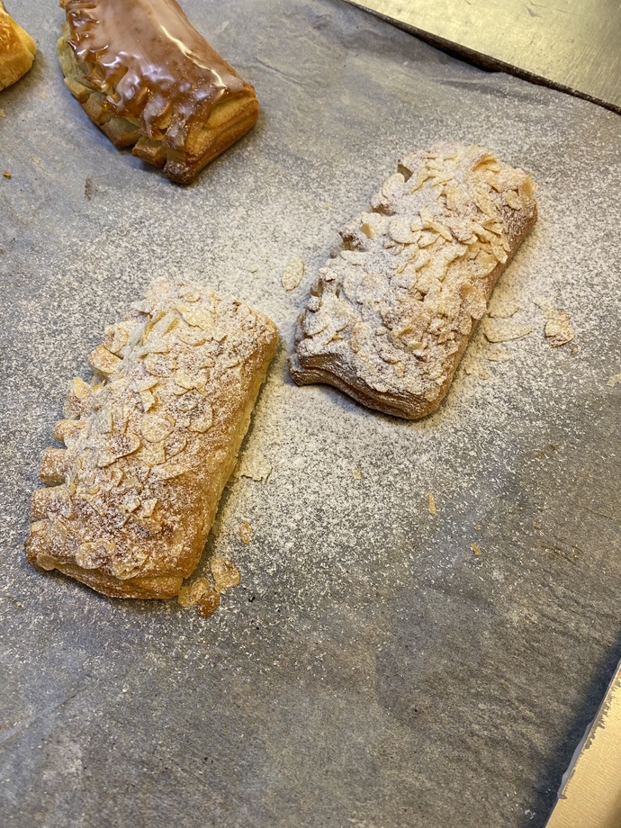 Arkadaşlar çarşamba günü pastacılık ara sınavım var bana dua eder misiiniiiiz?