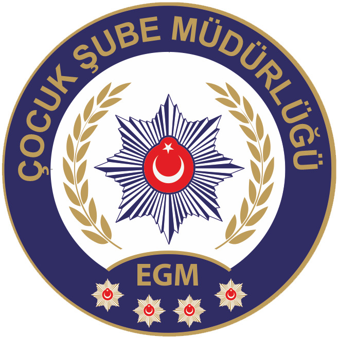 19 yaşındaki bi çocuk 23 yaşında birinin ona yürüdüğünü düşünür mü?