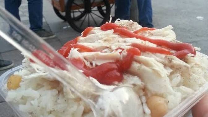 Pilava ketçap ya da  mayonez yakışır mı?