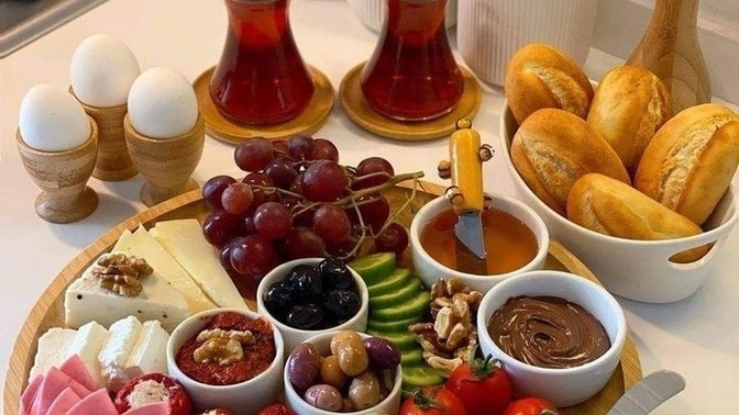 Kahvaltı sofrasında sizin için olmazsa olmaz şeyler neler?