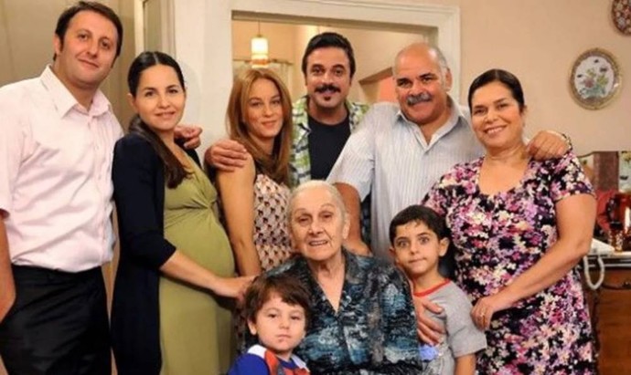 Aile ile birlikte yaşamanın avantajı mı fazla yoksa dezavantajı mı?