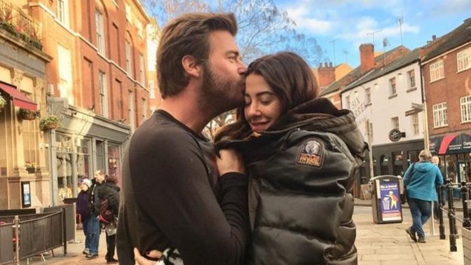 Kıvanç Tatlıtuğ eşi Başak Dizer ile beraber çocuklarının eğitimi için Londra'ya yerleşme kararı aldı, sizin için iyi karar mı?