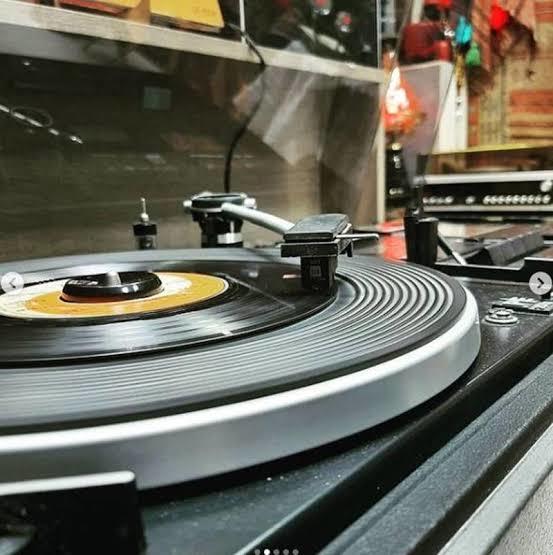 Pikaba olan ilgi yakında CD çalar ve kaset çalarlar için de olur mu? Yoksa bu ilgi sadece pikapta mı kalır?