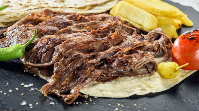 Et döner mi yoksa mantı mı?