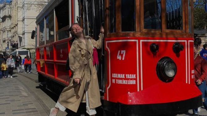 Ankara'da yaşıyorum, taşınmayı düşünüyorum. İstanbul'a tanışacak birine tavsiyeleriniz neler?