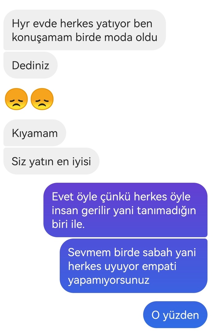 İnstagram üzerinden tanımadığın birini aramak saçma değil mi, daha buluşma belli olmadan, haksız mıyım?