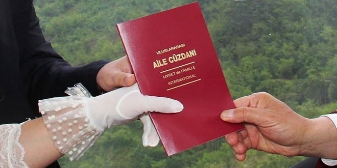 Kadınlar artık dava açmadan kızlık soyadını kullanabilecek, kararı doğru buluyor musunuz?