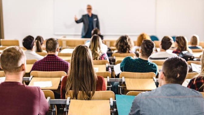 Üniversitede size de ben bu bölümü boşa okuyorum hissi geliyor mu?