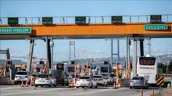 İstanbul'da trafiği rahatlatmak için kara yolundaki tüm bağlantı gişeleri kalkacakmış. Trafik azalır mı?