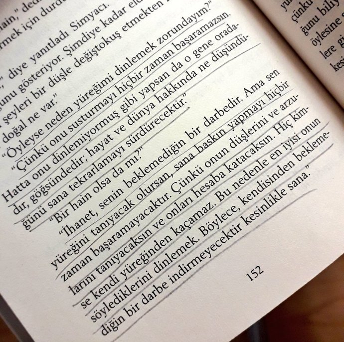 Kitap okurken altını çizenlerden misiniz?