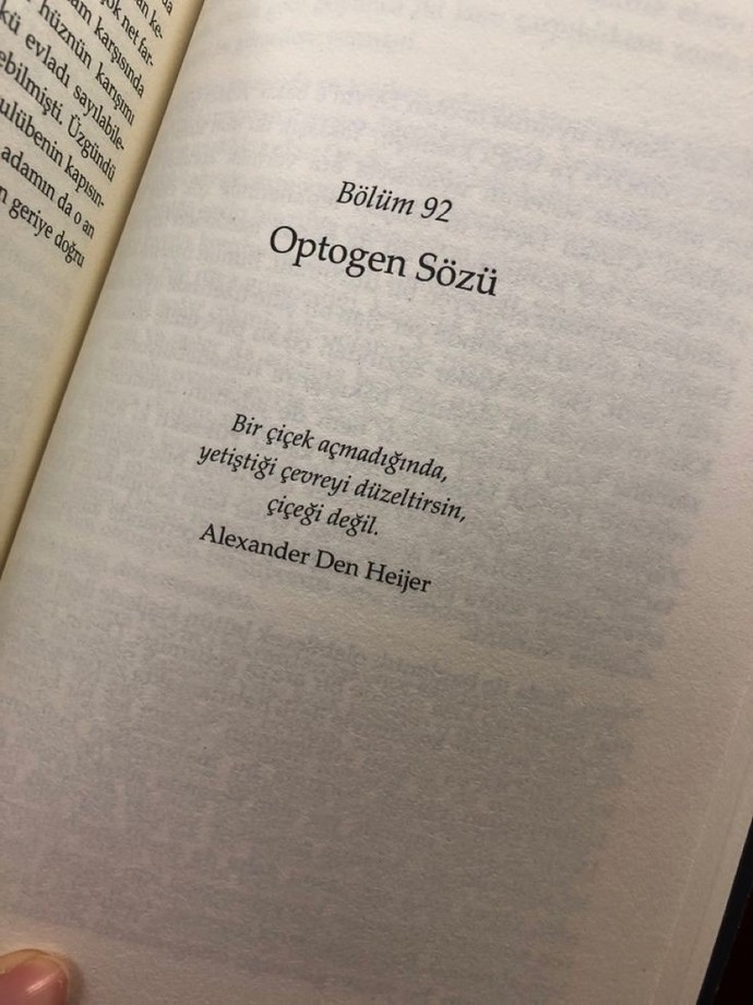 Günaydın! Sabaha okuduğunuz kitaptan bir alıntı bırakır mısınız?