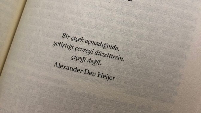 Günaydın! Sabaha okuduğunuz kitaptan bir alıntı bırakır mısınız?