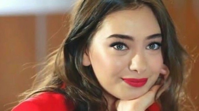 Konuşma ve sohbetlerinizde donuk ve ifadesiz biri misiniz, elleriniz ve mimiklerinizle muhabbete coşkuyu siz mi katarsınız ☺️✨?