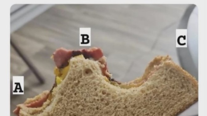 Tost ekmeğini nasıl yiyirosunuzz?