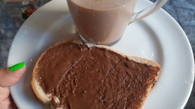 Çikolatalı ekmek yemenin yaşı olur mu?