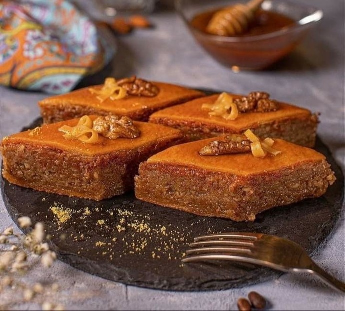 En çok sevdiğiniz ev baklavası mı, hazır baklava mı?
