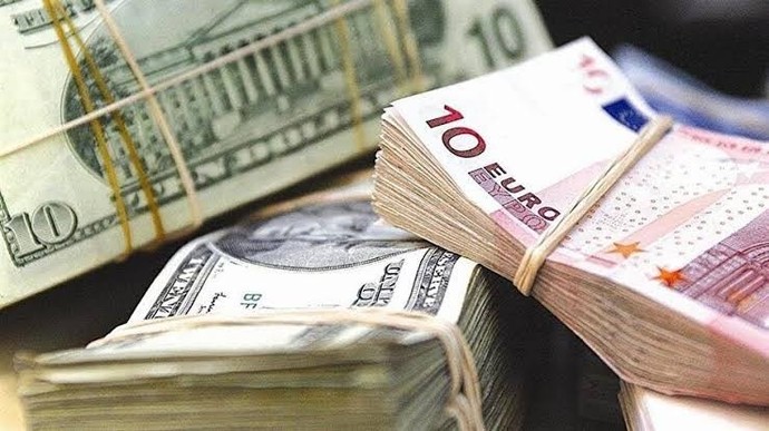 Sizce paranın alamayacağı bir şey var mı?